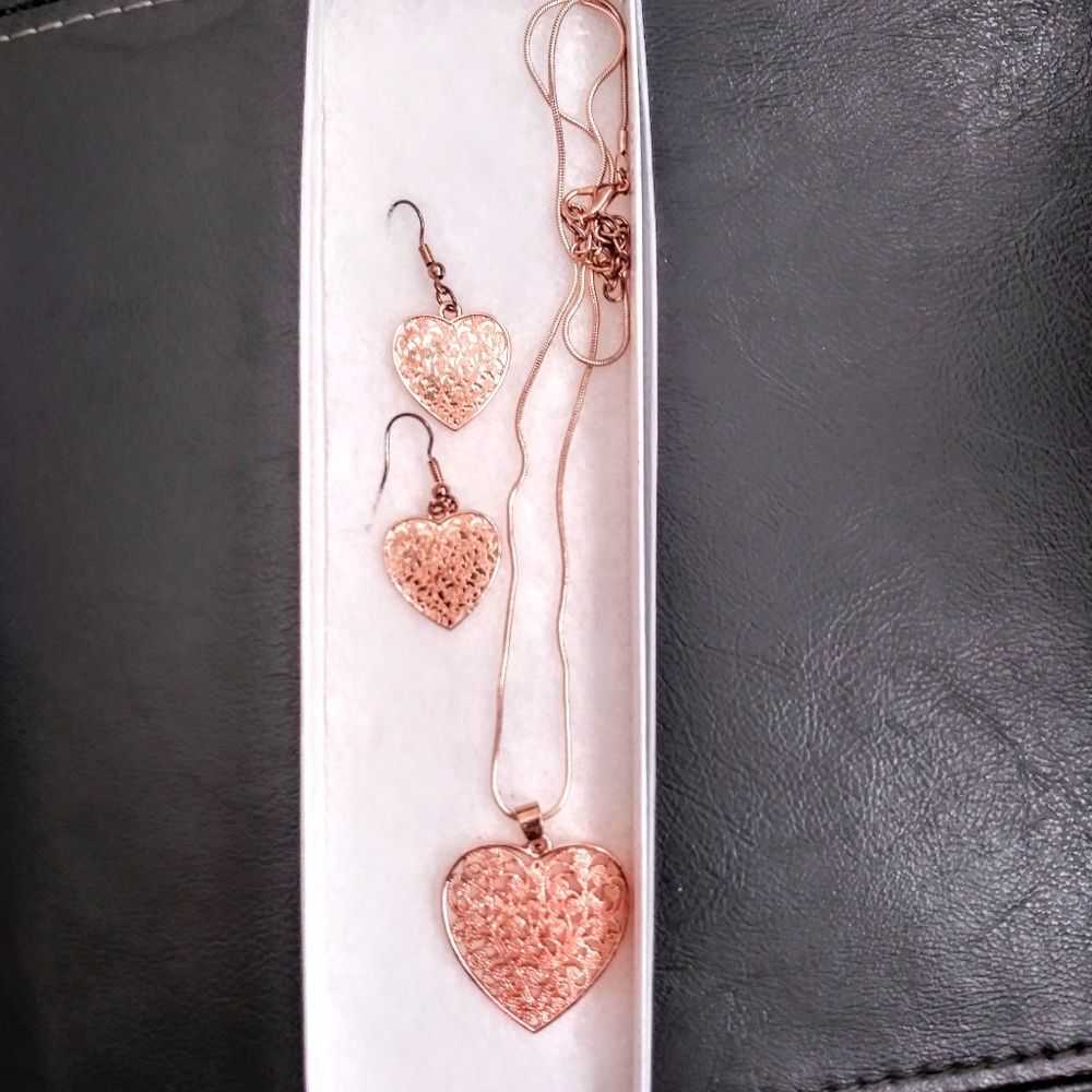 Gorgeous Silver 9.25 Plated Rose Gold ❤ Heart Set